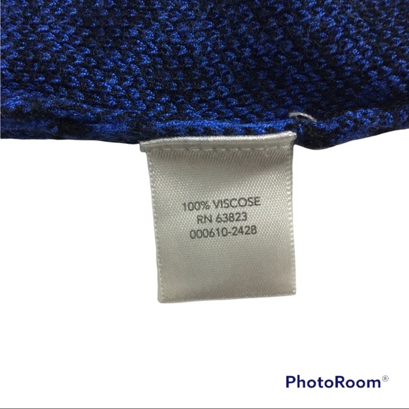 BLUE AND BLACK SLEEVELESS SWEATER - Picture 7 of 7